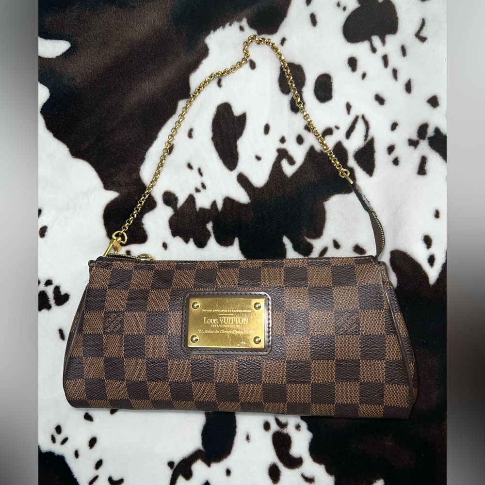 Eva Clutch Damier Ebene Louis Vuitton